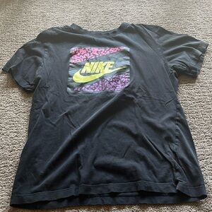 Nike tee